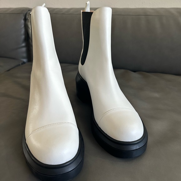 Norah Leather Lug Sole Chelsea Booties. Stuart Weitzman, white, new but no box. - Picture 9 of 10